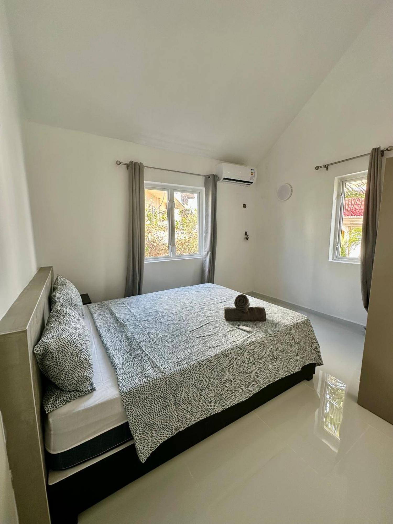 Beachfront Villa In A Beautiful And Secured Complex Flic en Flac Quarto foto